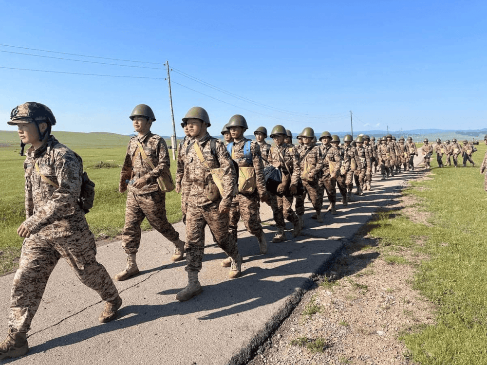 Хангайн бүсийн оюутан цэргүүд 19 км-ийн явган марш үйлдлээ