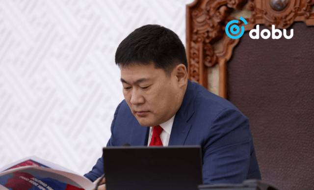 ЧУУЛГАН: Ерөнхий сайдын мэдээллийг сонсоно