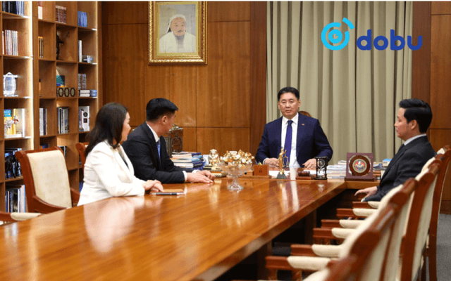 Ерөнхийлөгч У.Хүрэлсүх УИХ-ын дарга С.Бямбацогтыг хүлээн авч уулзлаа