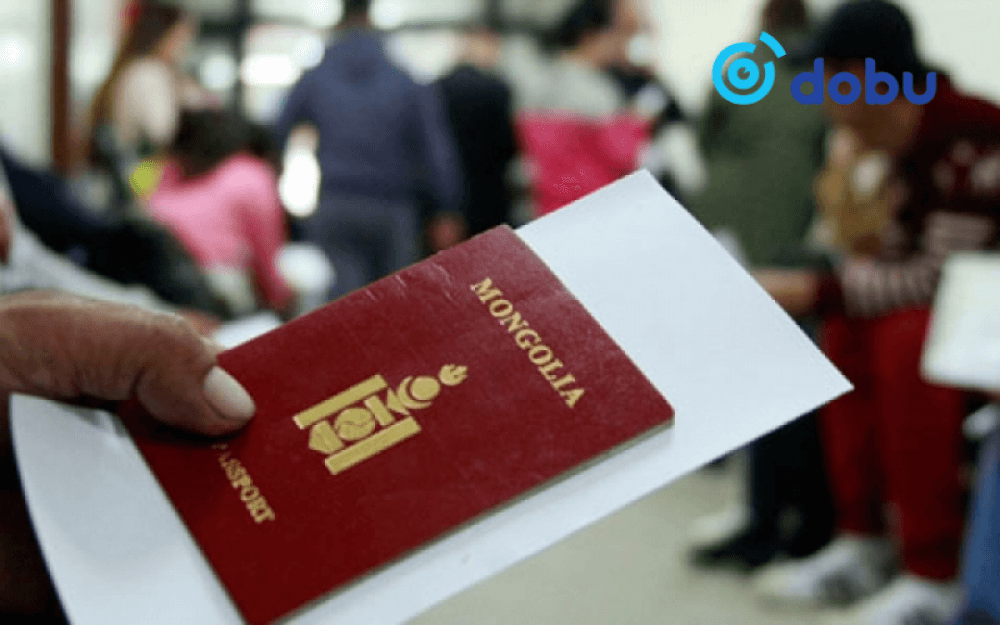 Виз гаргаж өгнө” гэж 491 иргэнийг хохироосон этгээдэд 10 жилийн хорих ял оноож, 3.2 тэрбум төгрөгийг хохирогчдод нөхөн төлүүлэхээр болжээ