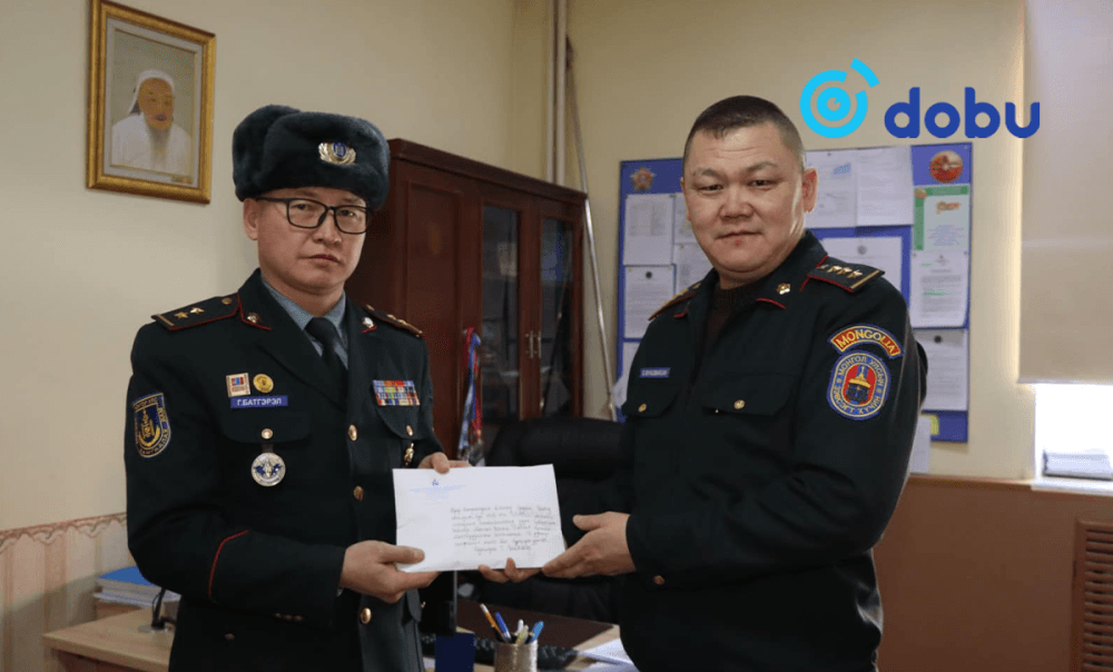 Энхийг сахиулагчид 5 сая төгрөг хандивлав