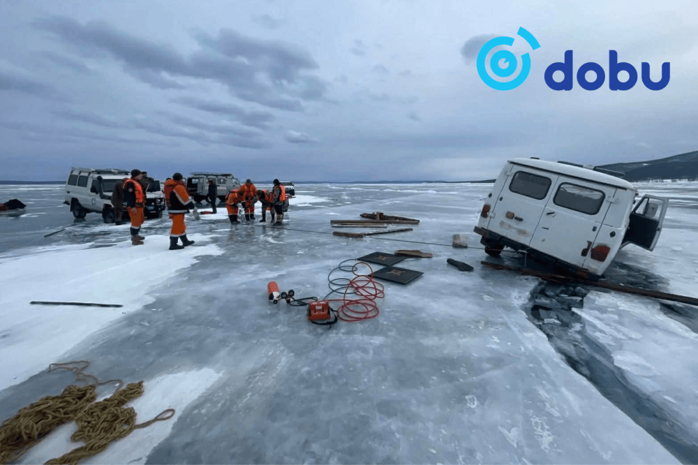 Хар хил рүү орж хазайсан автомашиныг татан гаргажээ