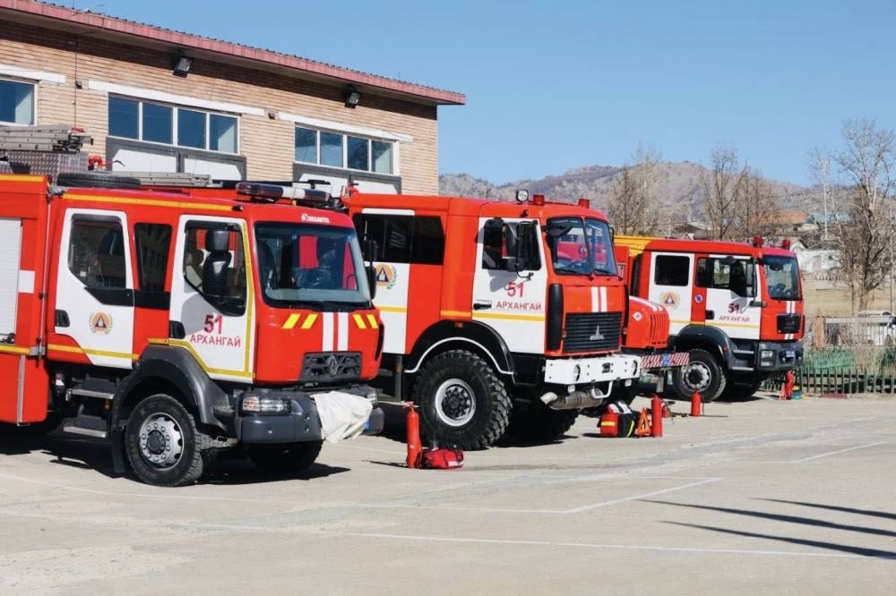 Монгол Улсын Шадар сайд Х.Ганхуяг Архангай аймгийн онцгой байдлын газарт ажиллалаа