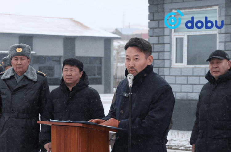 Өвөлжилт хүндрэх эрсдэлтэй аймаг, сумдад туулах чадвартай машин техник гардууллаа