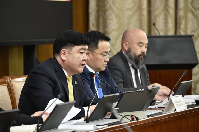 Монгол Улсын Засгийн газрын 2024-2028 оны үйл ажиллагааны хөтөлбөрийн 2025 оны гүйцэтгэл, Монгол Улсын хөгжлийн 2025 оны төлөвлөгөөний гүйцэтгэлийн тайланг хэлэлцлээ