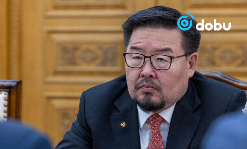 Г.Занданшатар: Өнөөдрийн улс төржилтийн үнийг бид нэг ширхэг талх, нэг литр бензин 10 мянган төгрөг хүрэхийн цагт бүх ард түмнээрээ төлөх болно