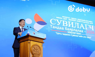 Ерөнхийлөгч У.Хүрэлсүх сувилагч нарт талархал илэрхийллээ