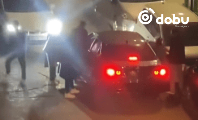 Таван залуу нийлж, бусдын машиныг эвдэж сүйтгэжээ