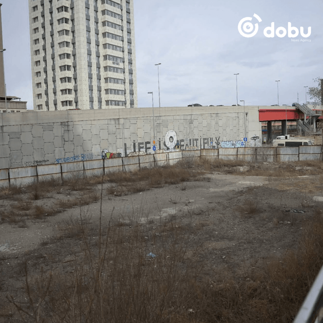 “Нарны хороолол” орчим буюу Нарны гүүрний зүүн талд 141 дүгээр сургуулийн өргөтгөл 960 хүүхдийн сургууль барина
