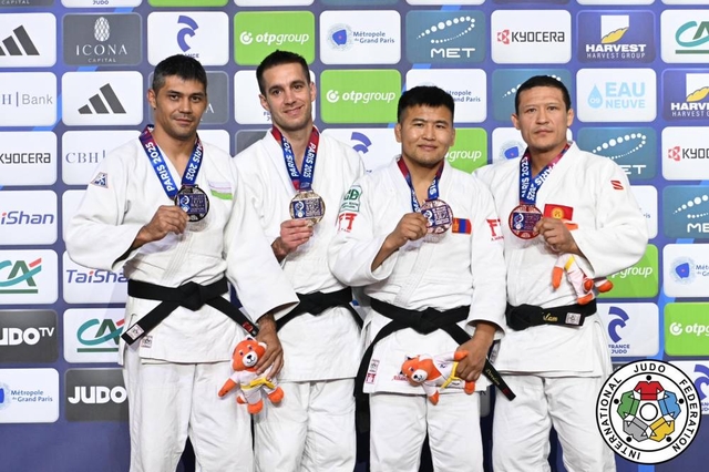 Гранд мастерсын дэлхийн аваргын эхний өдөр Монголын тамирчид таван хүрэл медаль хүртлээ