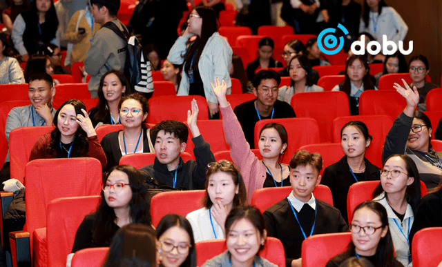 Менторшип тэтгэлэгт хөтөлбөрийн эхний шатанд 400 оюутан шалгарлаа