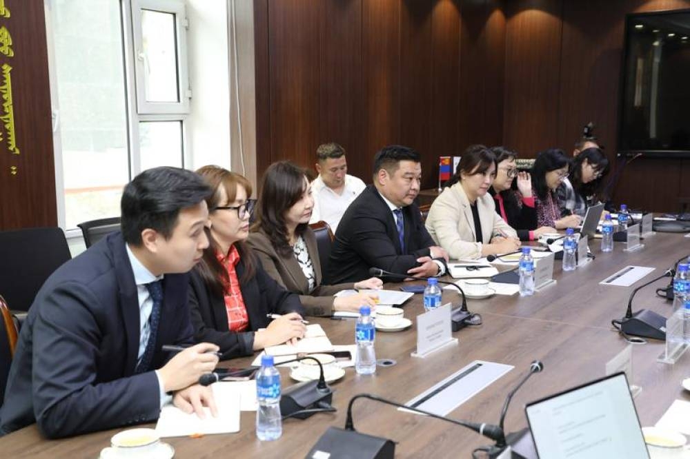 Сувилагчийн төгсөлтийн дараах сургалт, чадавхыг тасралтгүй хөгжүүлэх хамтын ажиллагааны хүрээнд санамж бичиг байгуулав