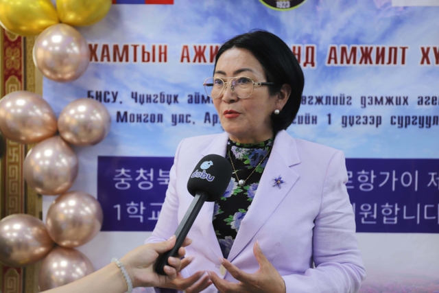 СУРВАЛЖИЛГА: Малчдын 120 хүүхэд амьдардаг дотуур байранд гал тогооны иж бүрэн тоног төхөөрөмж хандивлалаа