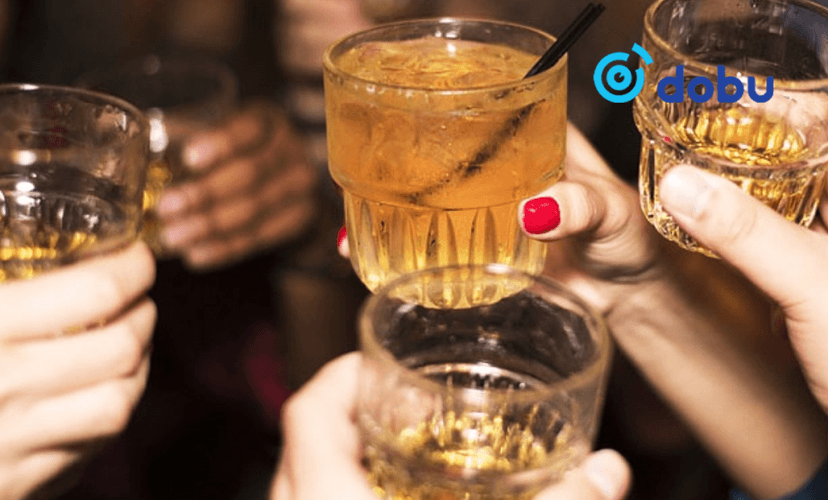 25-30 насны хоёр эмэгтэй хамт архи уугаад, нэгнээ хутгалжээ