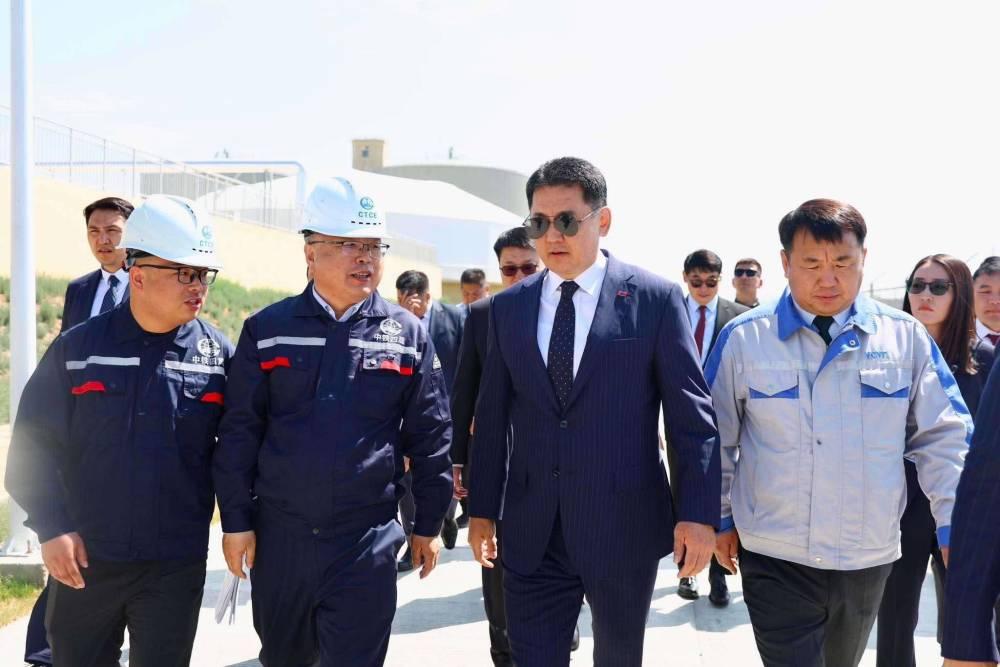 Ерөнхийлөгч У.Хүрэлсүх Шинэ Төв цэвэрлэхийн бүтээн байгуулалтад оролцсон бүх хүнд талархал илэрхийллээ