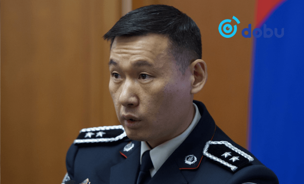 "Иргэн А.Баяржавхлангийн хоёр төрсөн дүүг цагдан хорьсон"