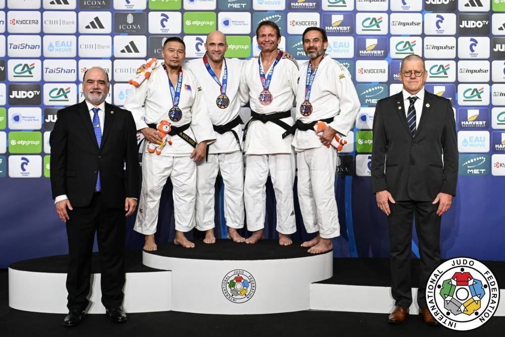 Гранд Мастерсын дэлхийн аварга шалгаруулах тэмцээнээс Г.Батсүх мөнгөн медаль хүртлээ